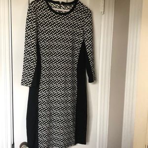 Black & White Geo Print Knit Dress